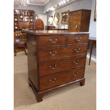 Georgian chest of drawers
