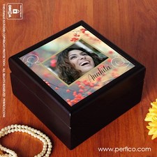 Picture Perfect Â© Personalized Jewellery Box