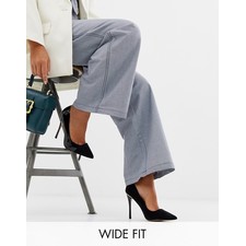  wide fit wrap around pumps in black