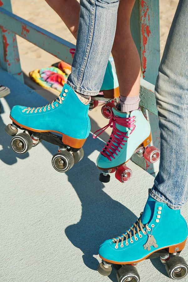 Moxi UO Exclusive Suede Roller Skates