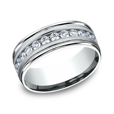 Platinum Comfort-Fit 0.96ctw Diamond Wedding Band