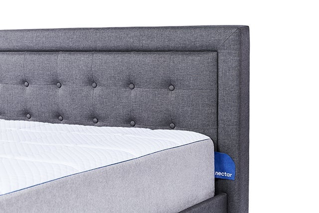 nectar's Full bed frame - z...